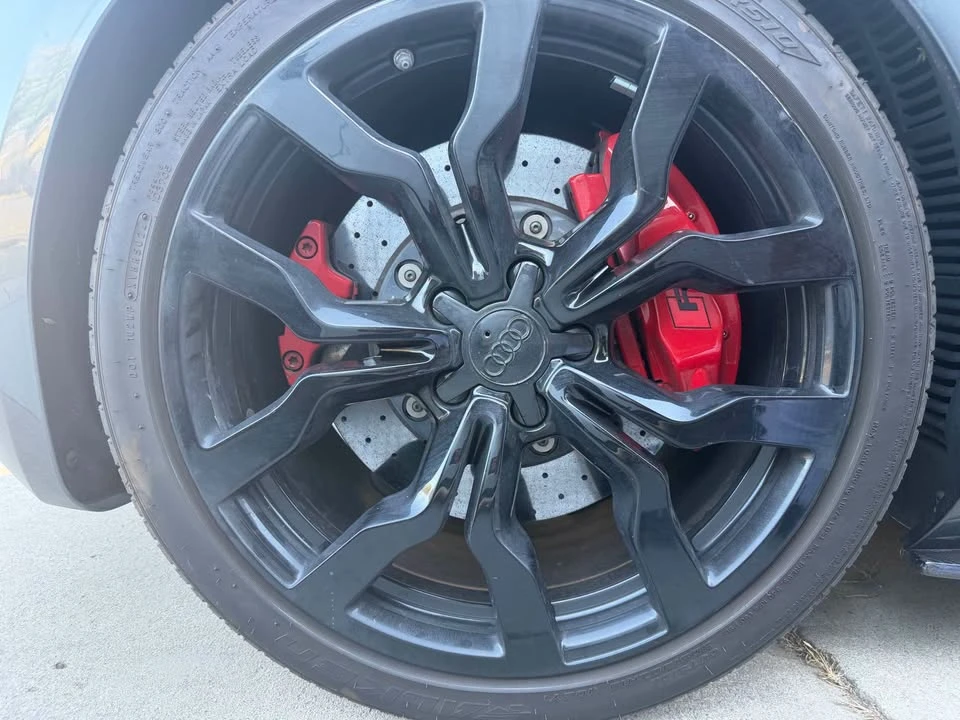 2014 Audi 42 R8 - Image 10 of 13