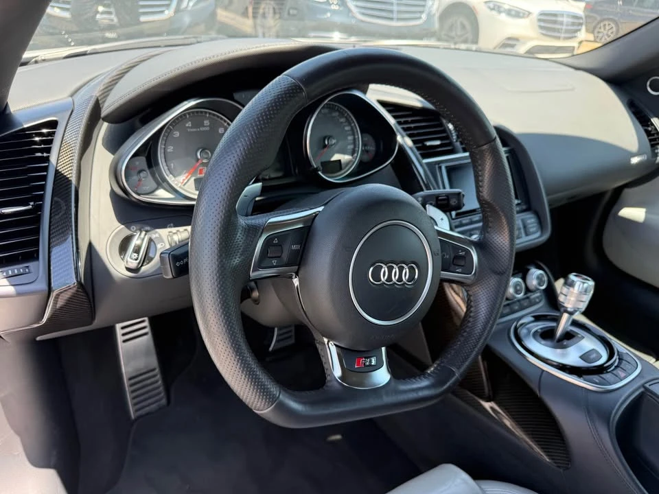 2014 Audi 42 R8 - Image 6 of 15