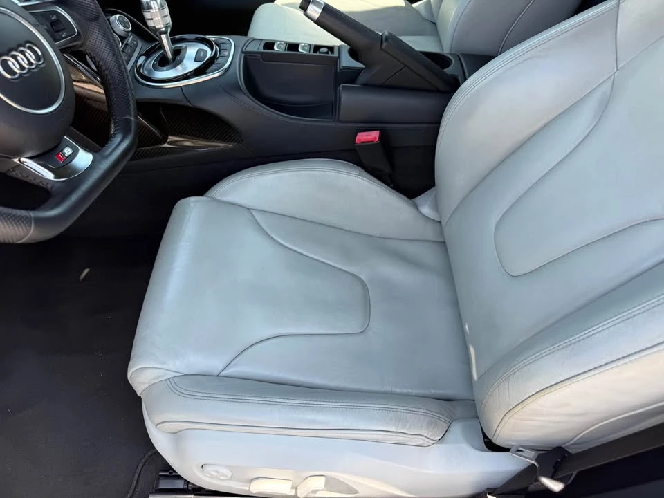 2014 Audi 42 R8 - Image 8 of 15