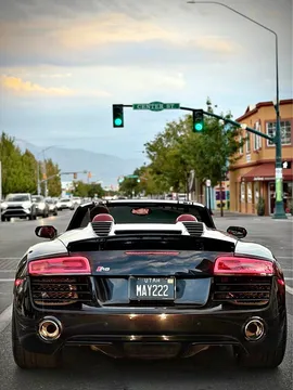2014 Audi R8 4.2 Quattro Spyder Convertible 2D