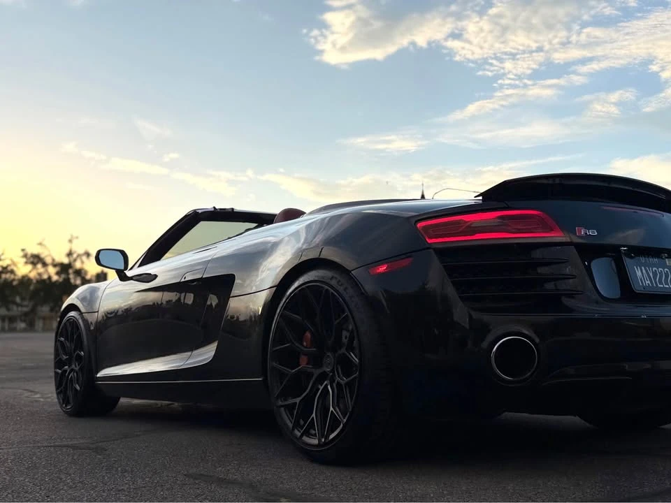 2014 Audi 42 R8 - Image 10 of 19