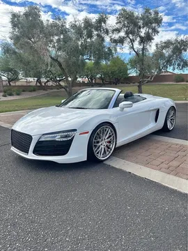 2014 Audi R8 4.2 Quattro Spyder Convertible 2D