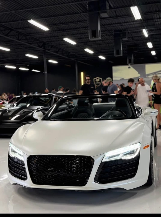 2014 Audi 42 R8 - Image 6 of 14