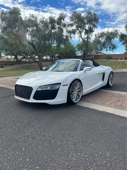 2014 Audi 42 R8 - Image 3 of 11