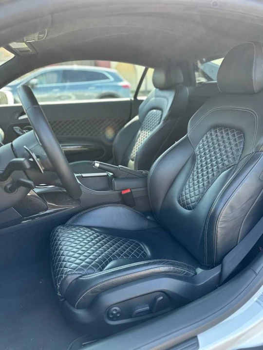 2014 Audi 42 R8 - Image 9 of 24