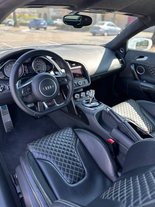 2014 Audi 42 R8 - Image 10 of 24