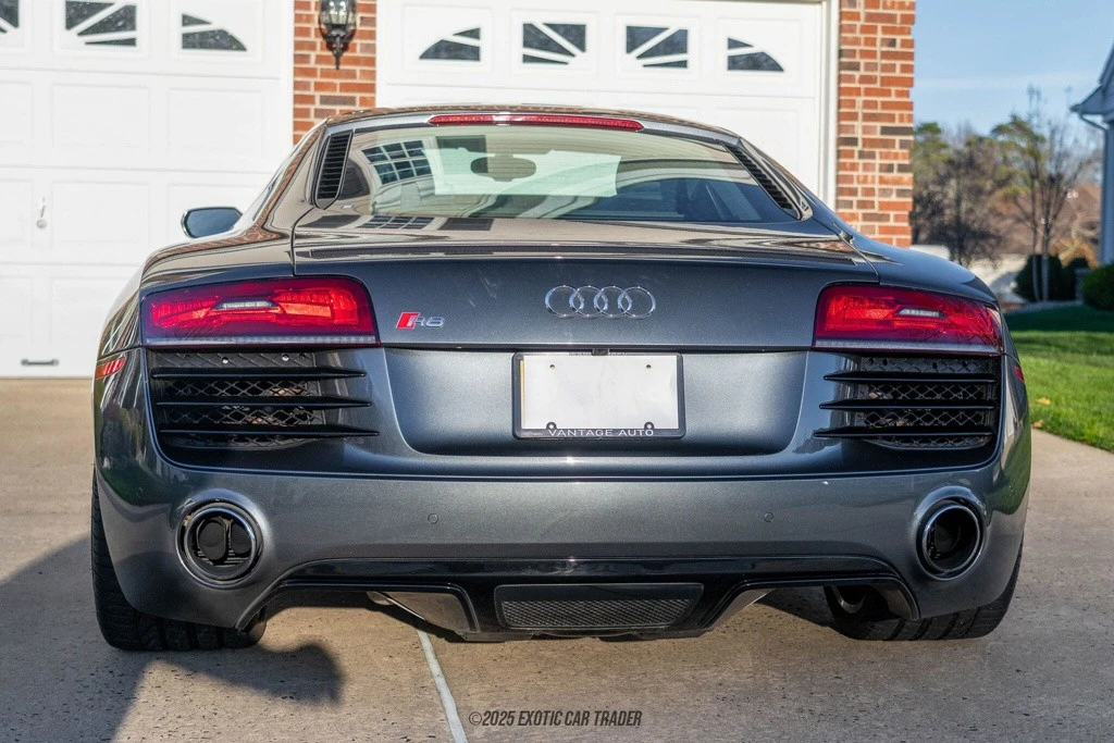 2014 Audi 42 R8 - Image 7 of 12