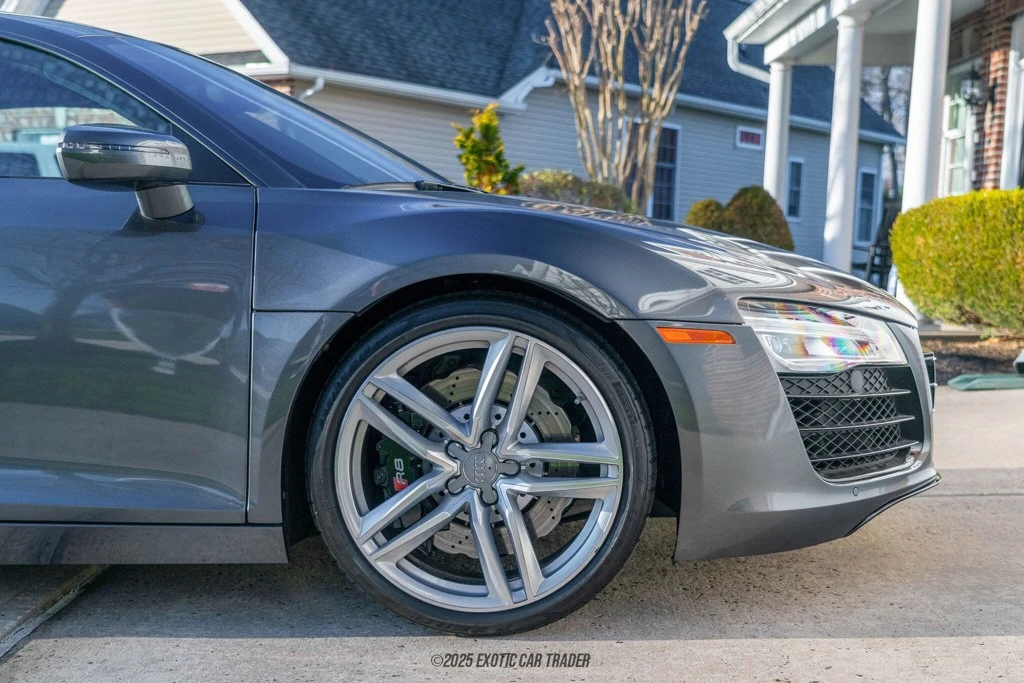 2014 Audi 42 R8 - Image 11 of 12