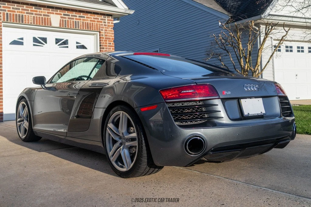 2014 Audi 42 R8 - Image 6 of 12