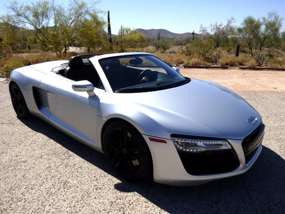 2014 Audi 42 R8 - Image 13 of 21