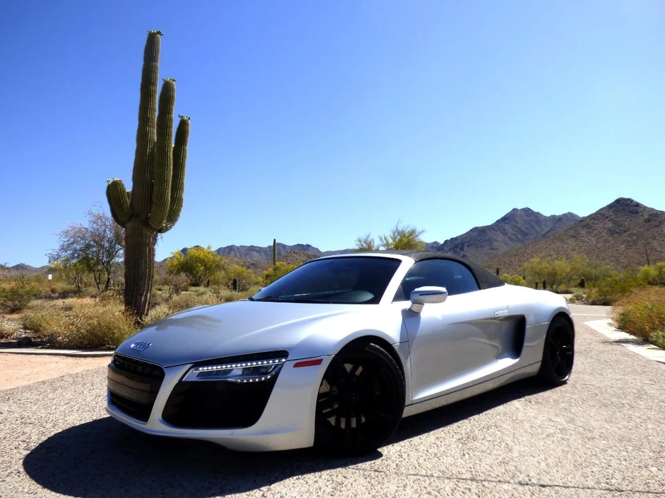 2014 Audi 42 R8 - Image 2 of 21