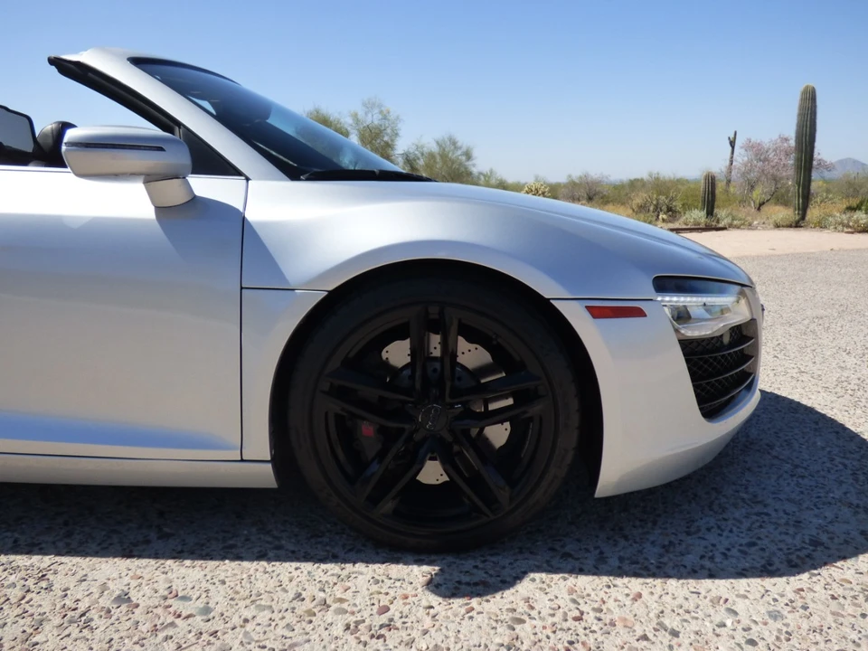2014 Audi 42 R8 - Image 12 of 21