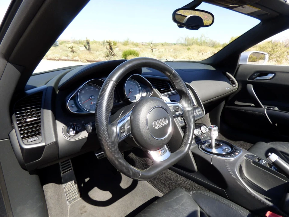 2014 Audi 42 R8 - Image 19 of 21