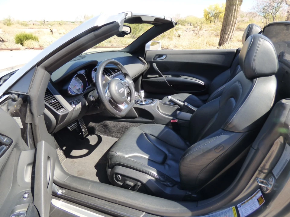 2014 Audi 42 R8 - Image 16 of 21