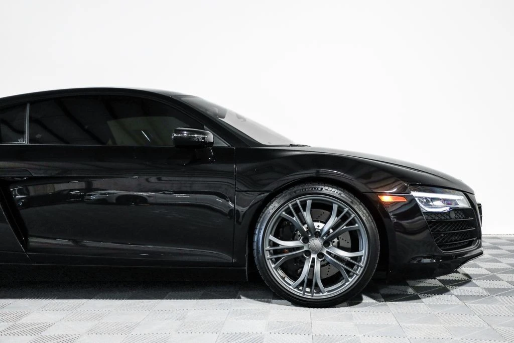 2014 Audi 42 R8 - Image 3 of 21