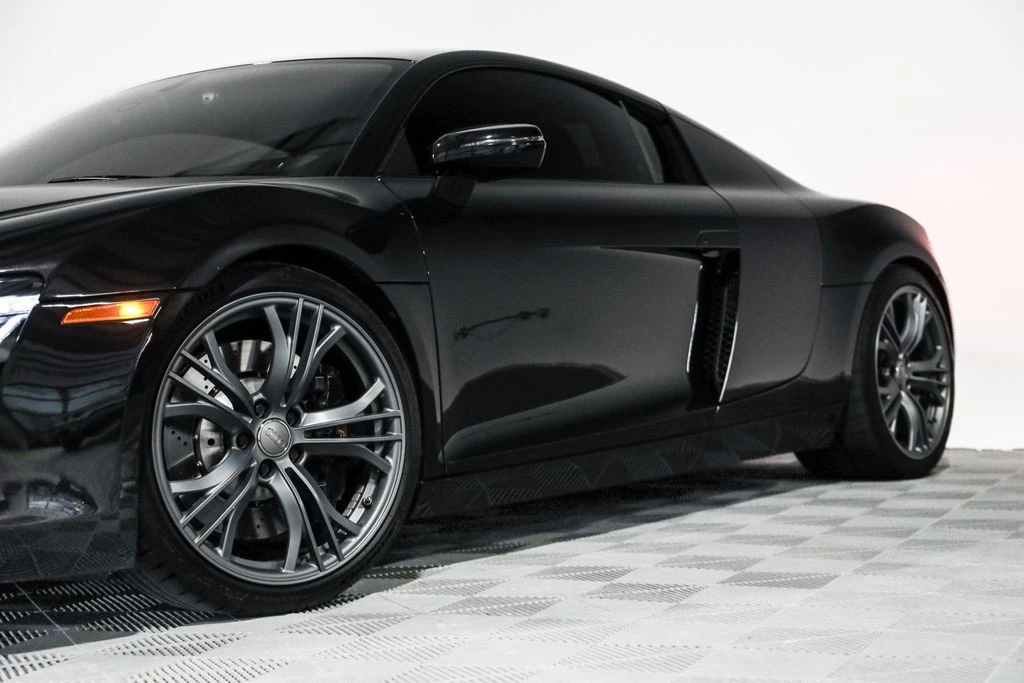 2014 Audi 42 R8 - Image 12 of 21