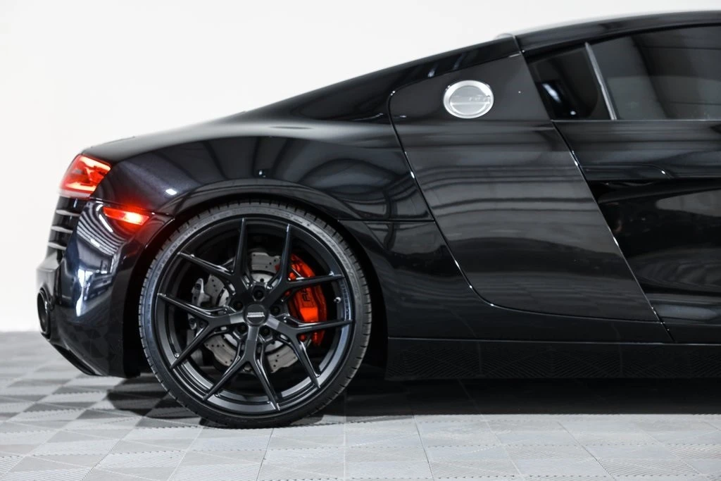 2014 Audi 42 R8 - Image 2 of 21