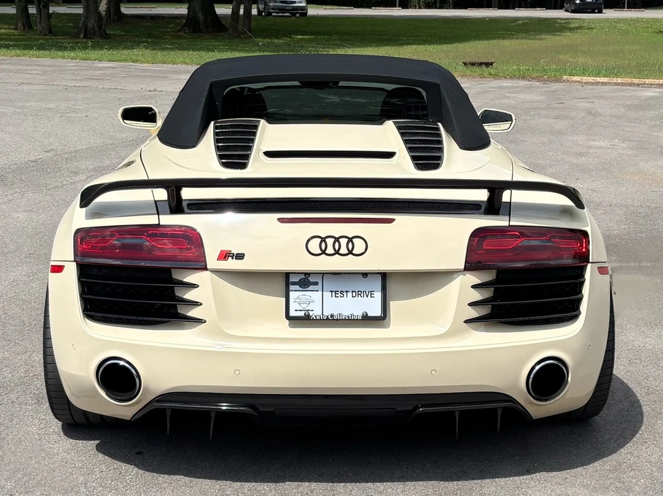 2014 Audi 42 R8 - Image 12 of 31