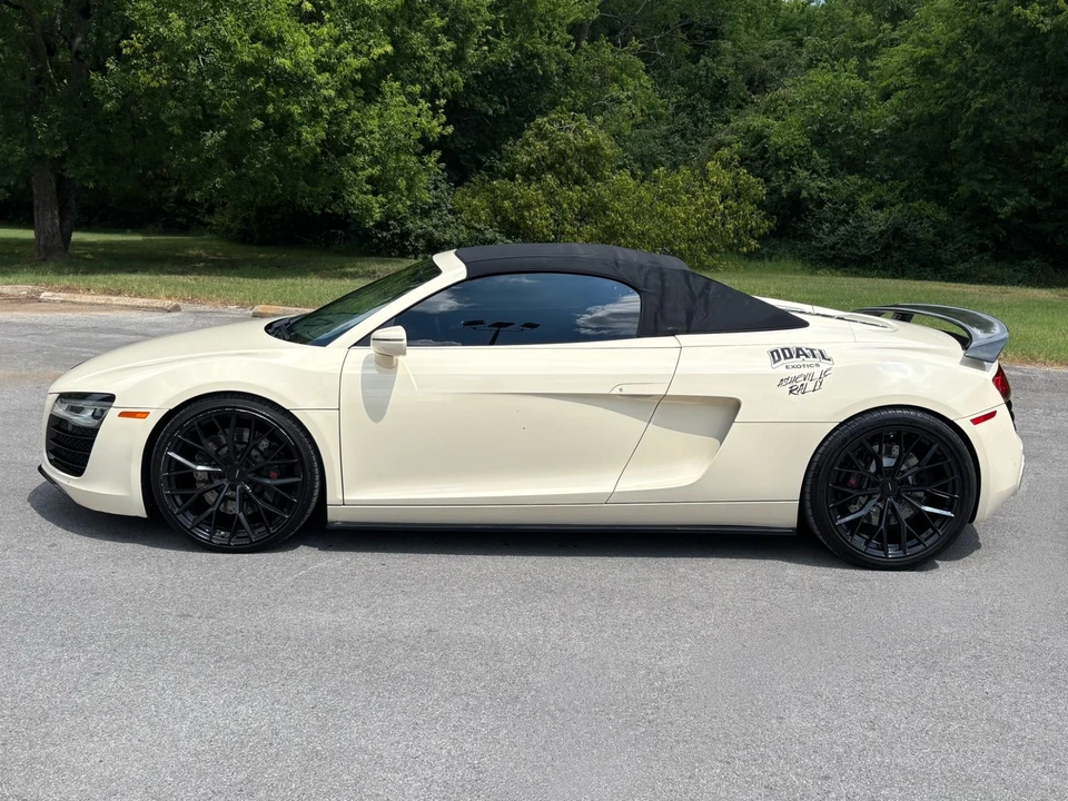 2014 Audi 42 R8 - Image 9 of 31