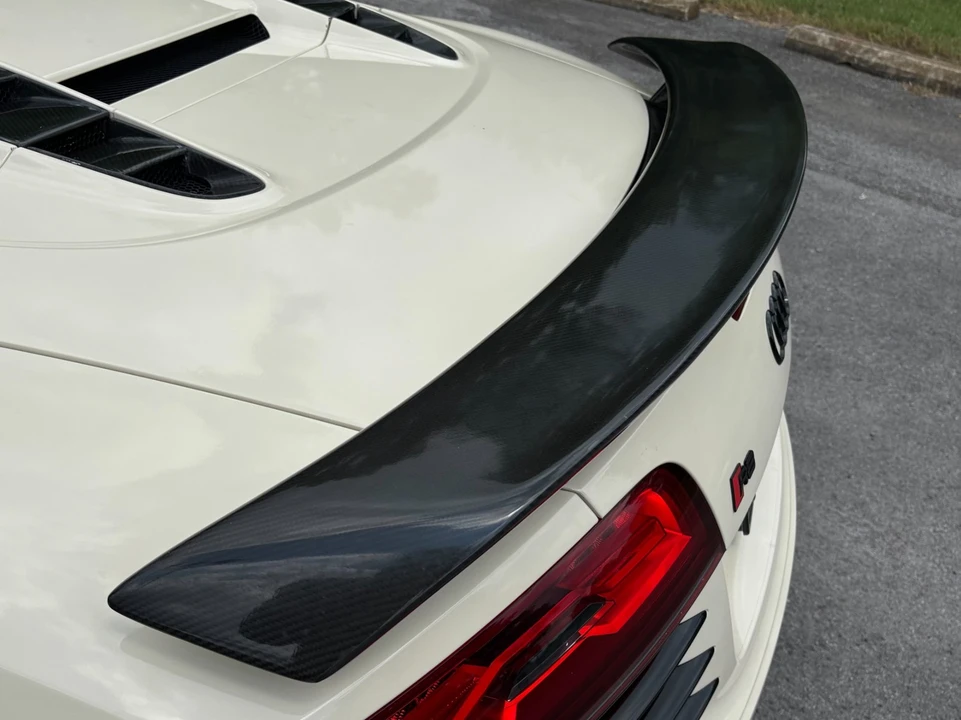 2014 Audi 42 R8 - Image 20 of 31