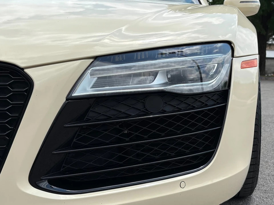 2014 Audi 42 R8 - Image 21 of 31