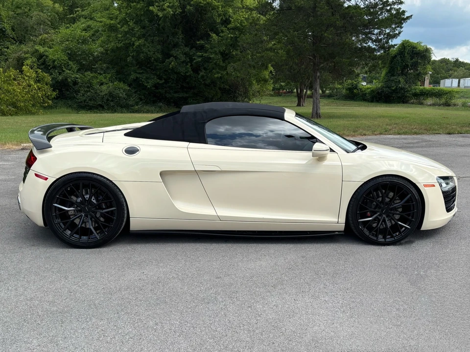 2014 Audi 42 R8 - Image 14 of 31