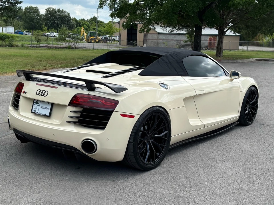 2014 Audi 42 R8 - Image 15 of 31
