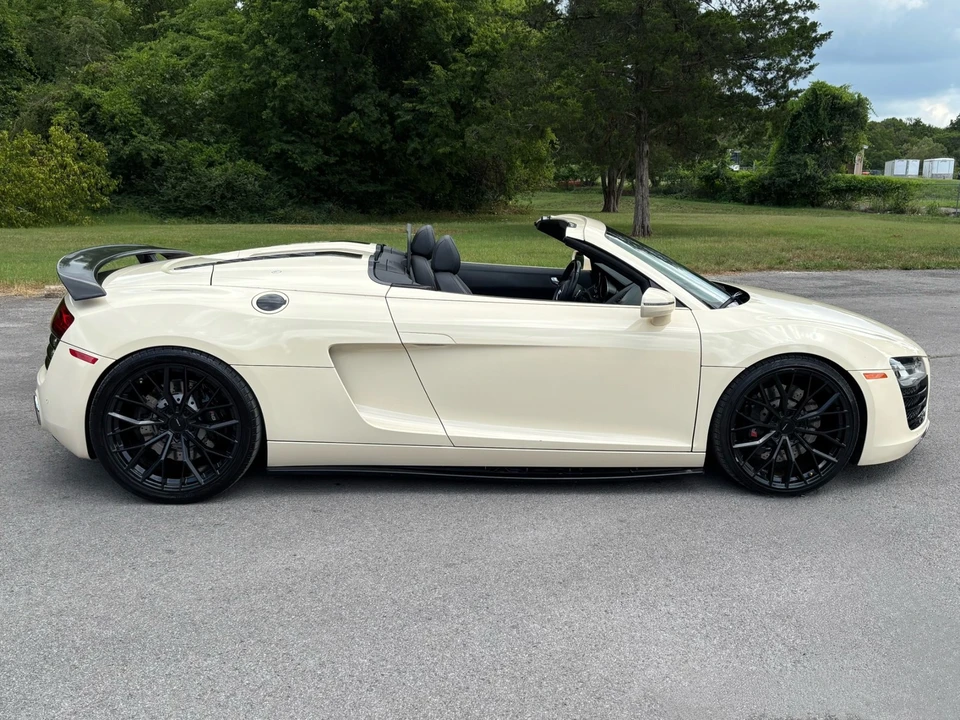 2014 Audi 42 R8 - Image 7 of 31