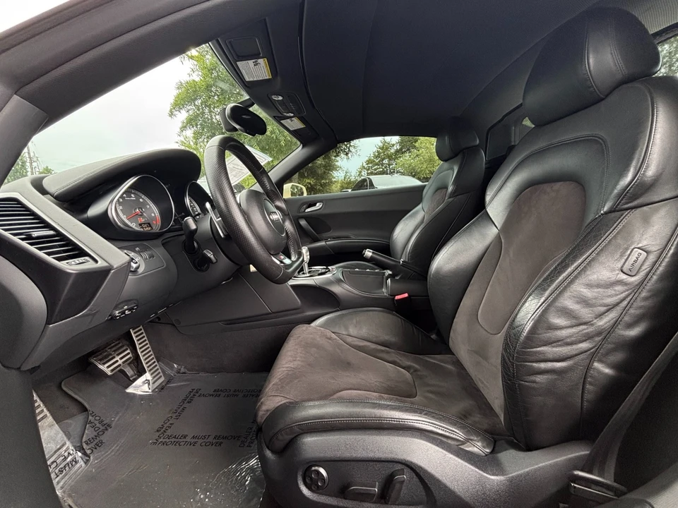 2014 Audi 42 R8 - Image 27 of 31