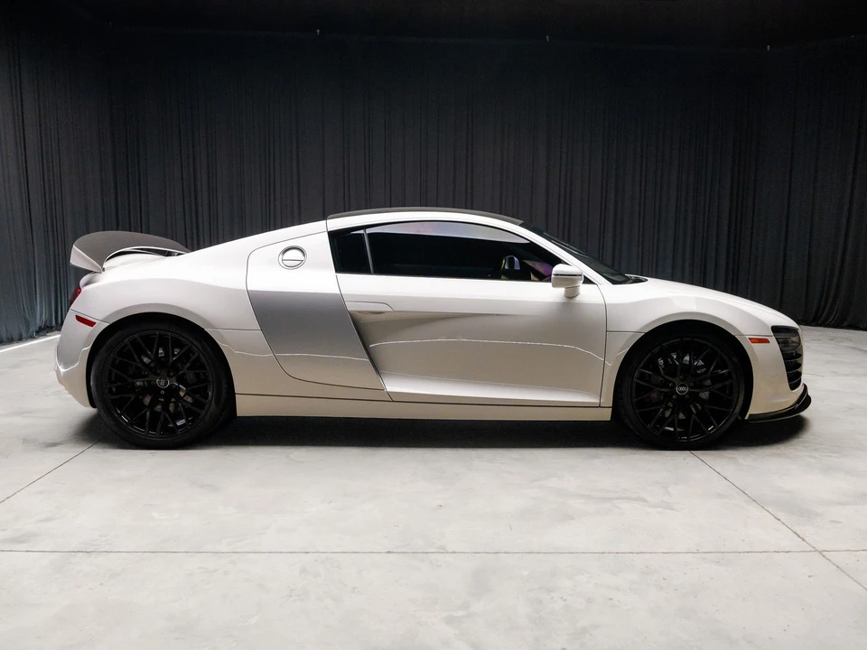 2014 Audi 42 R8 - Image 14 of 31