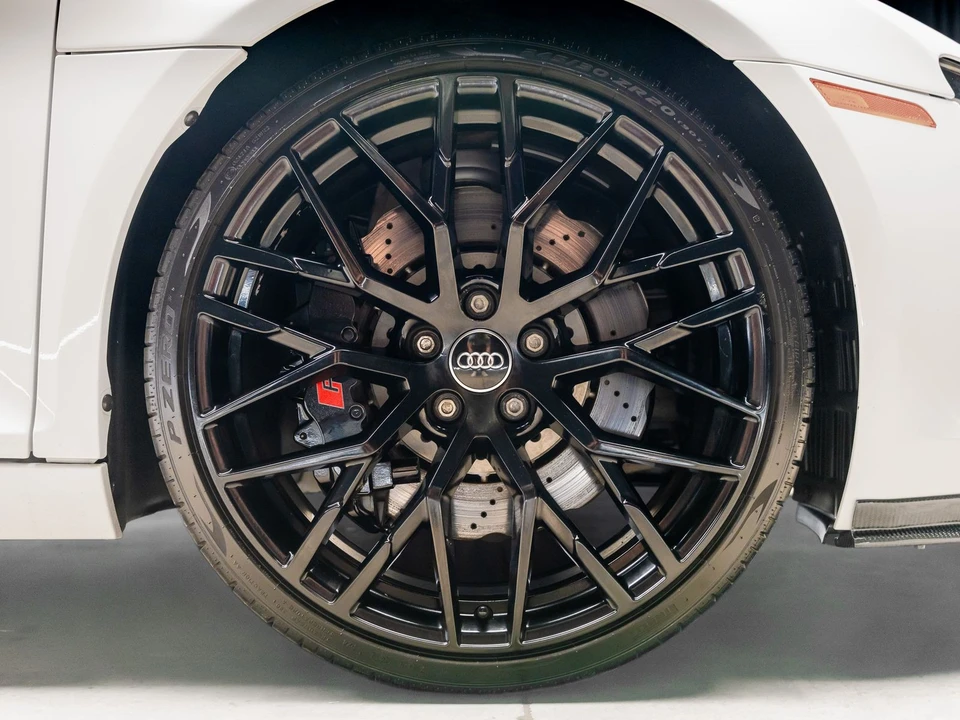 2014 Audi 42 R8 - Image 26 of 31