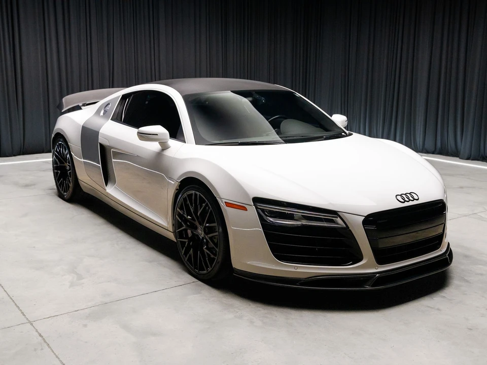 2014 Audi 42 R8 - Image 2 of 31