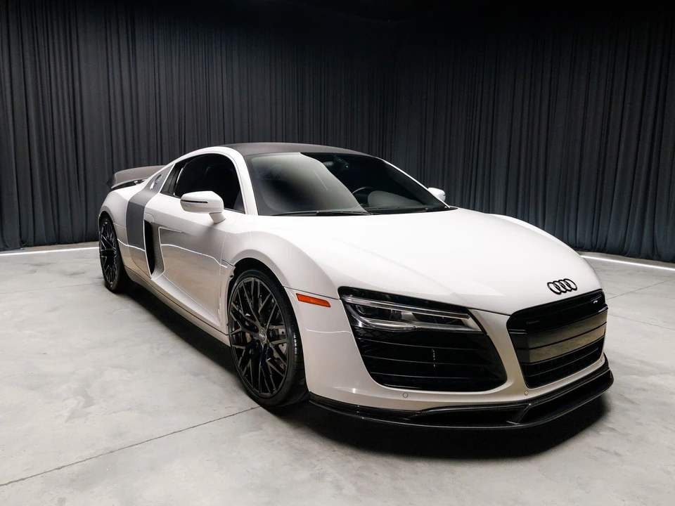 2014 Audi 42 R8 - Image 10 of 31