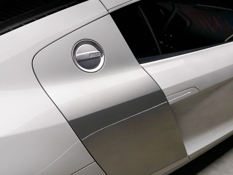 2014 Audi 42 R8 - Image 29 of 31