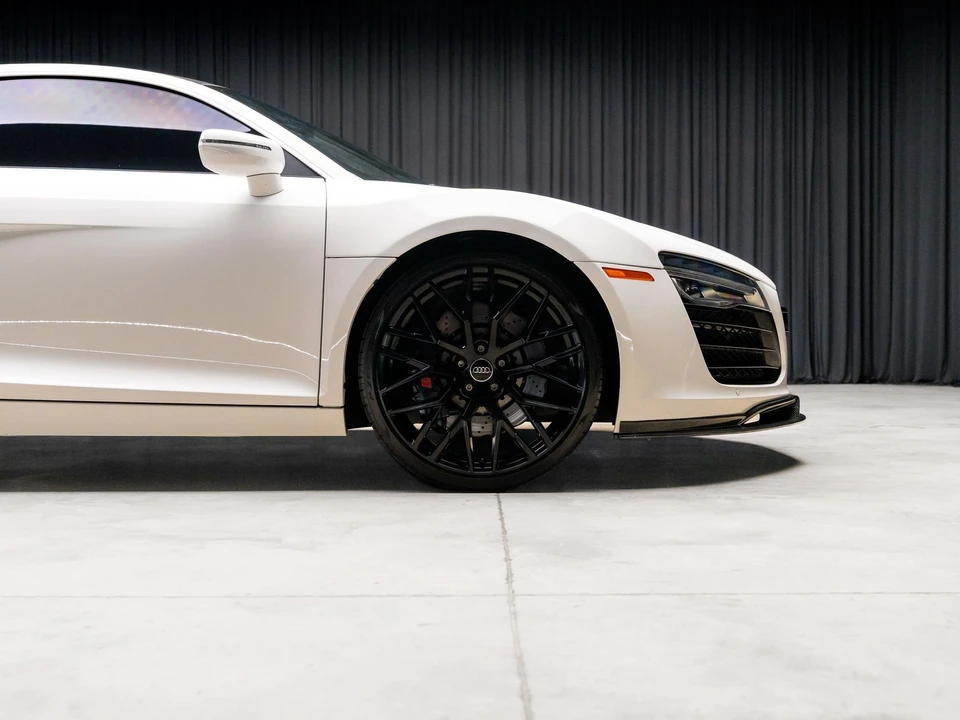 2014 Audi 42 R8 - Image 25 of 31