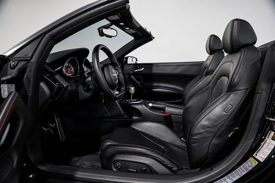2014 Audi 42 R8 - Image 20 of 31