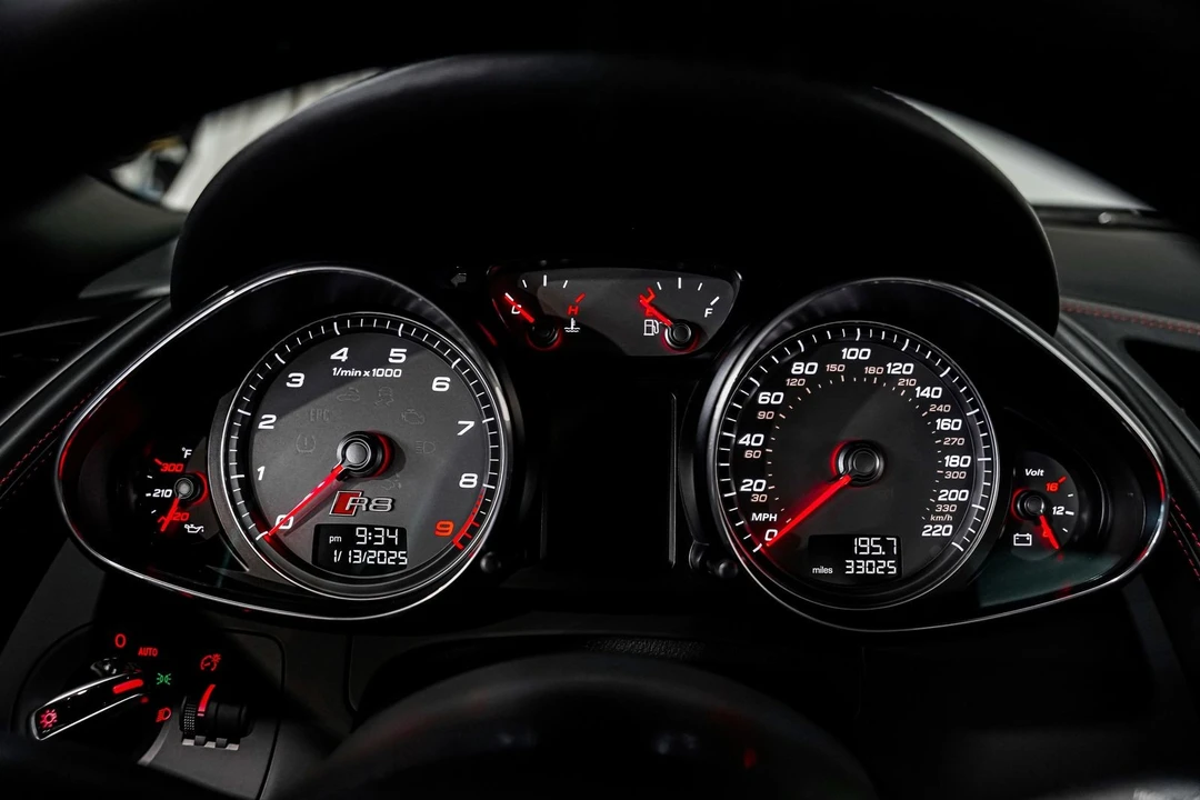 2014 Audi 42 R8 - Image 11 of 31