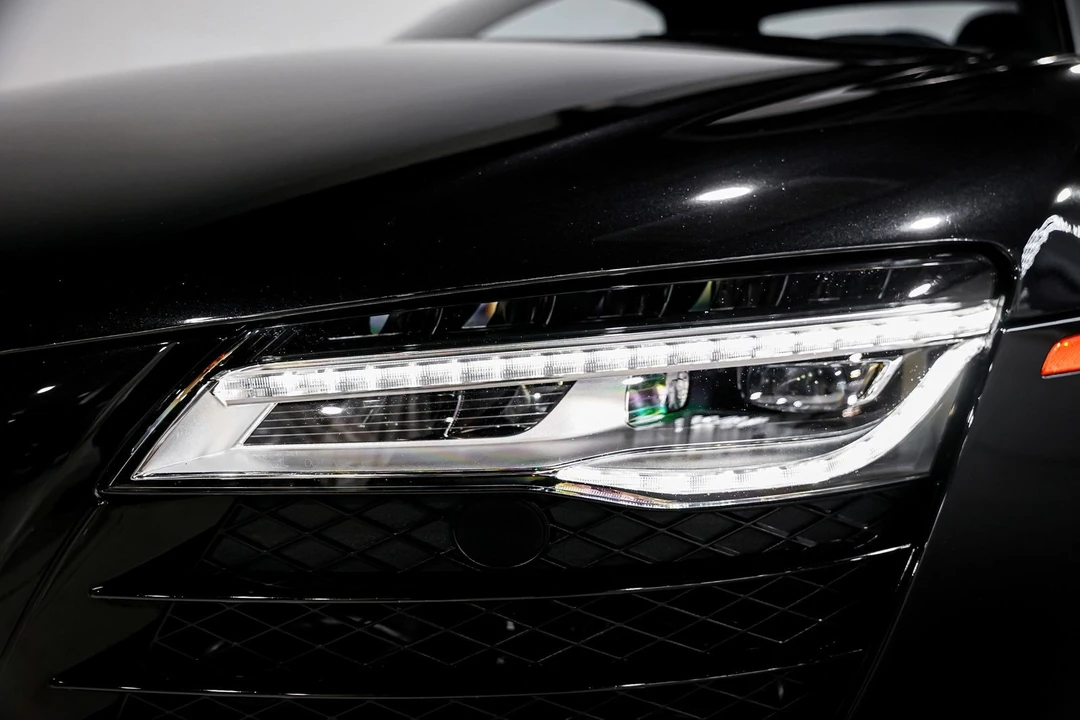 2014 Audi 42 R8 - Image 29 of 31