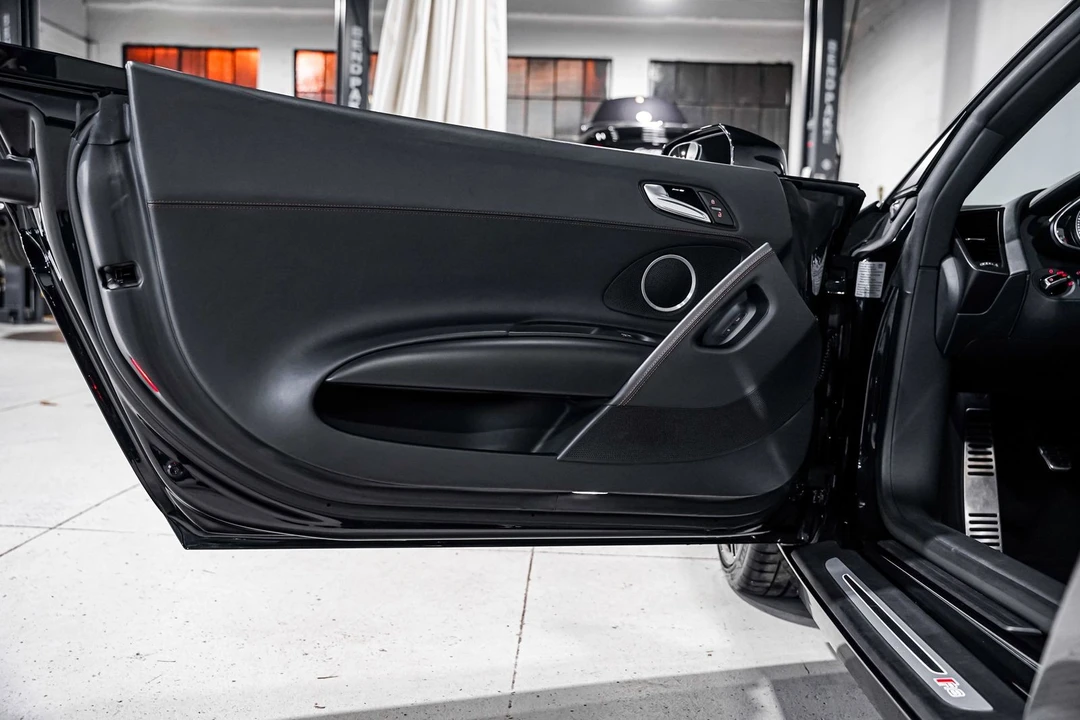 2014 Audi 42 R8 - Image 22 of 31