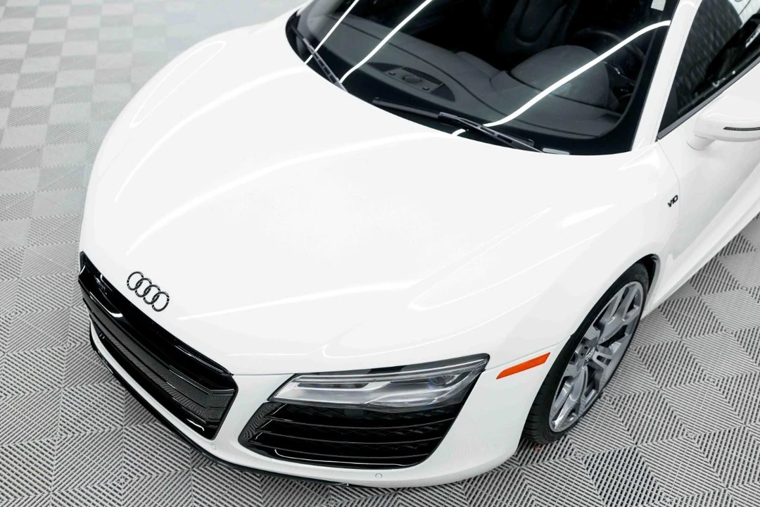 2014 Audi 42 R8 - Image 20 of 31