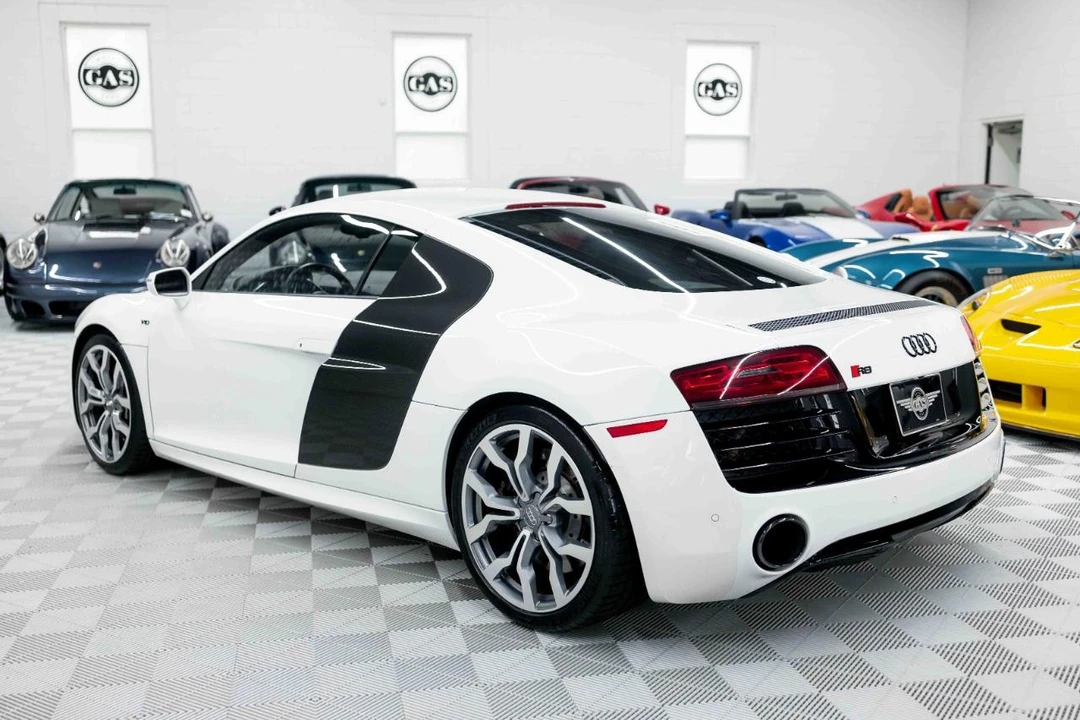 2014 Audi 42 R8 - Image 10 of 31