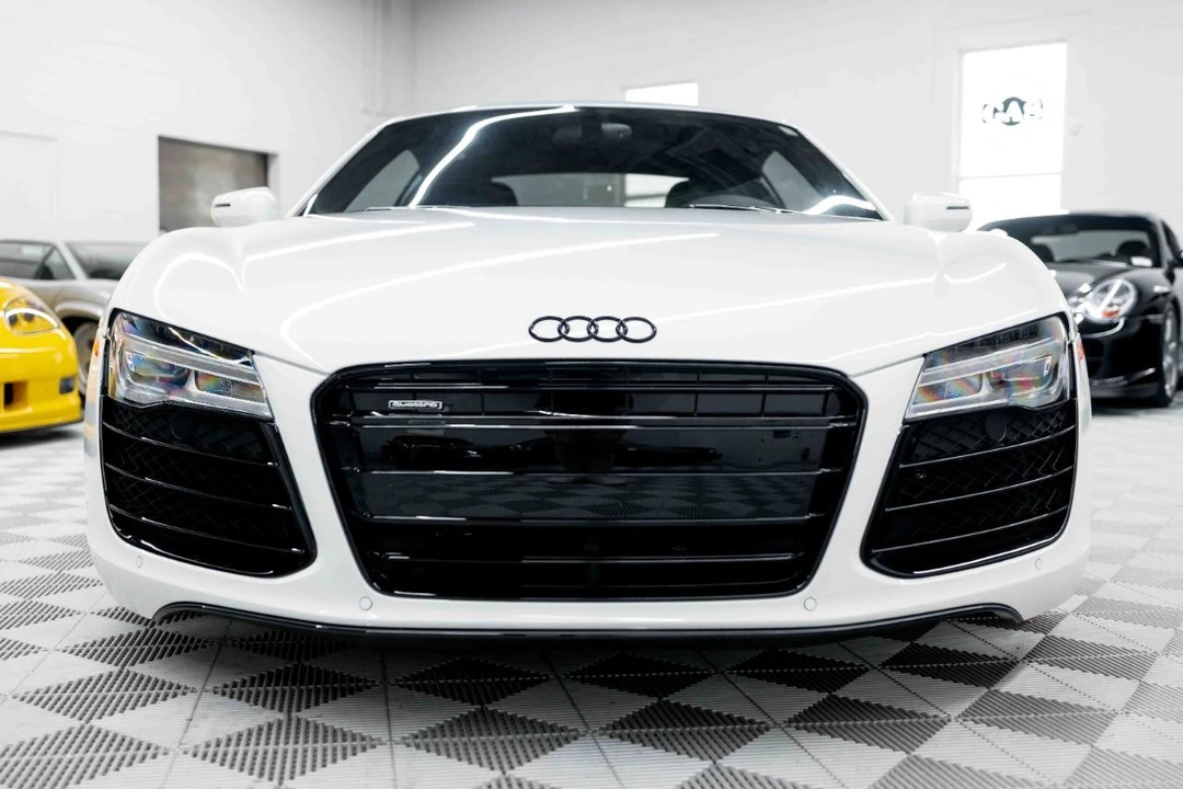 2014 Audi 42 R8 - Image 18 of 31