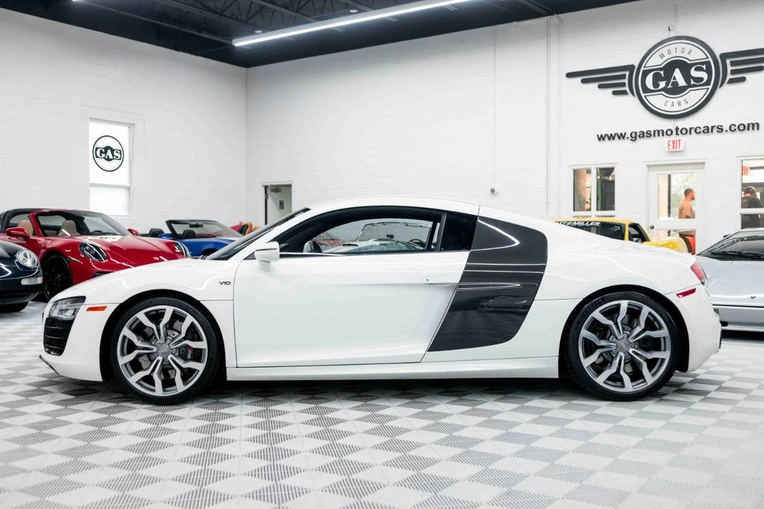 2014 Audi 42 R8 - Image 11 of 31