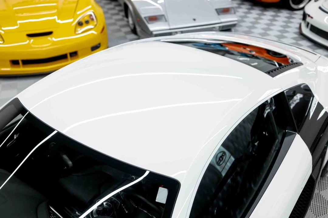 2014 Audi 42 R8 - Image 30 of 31