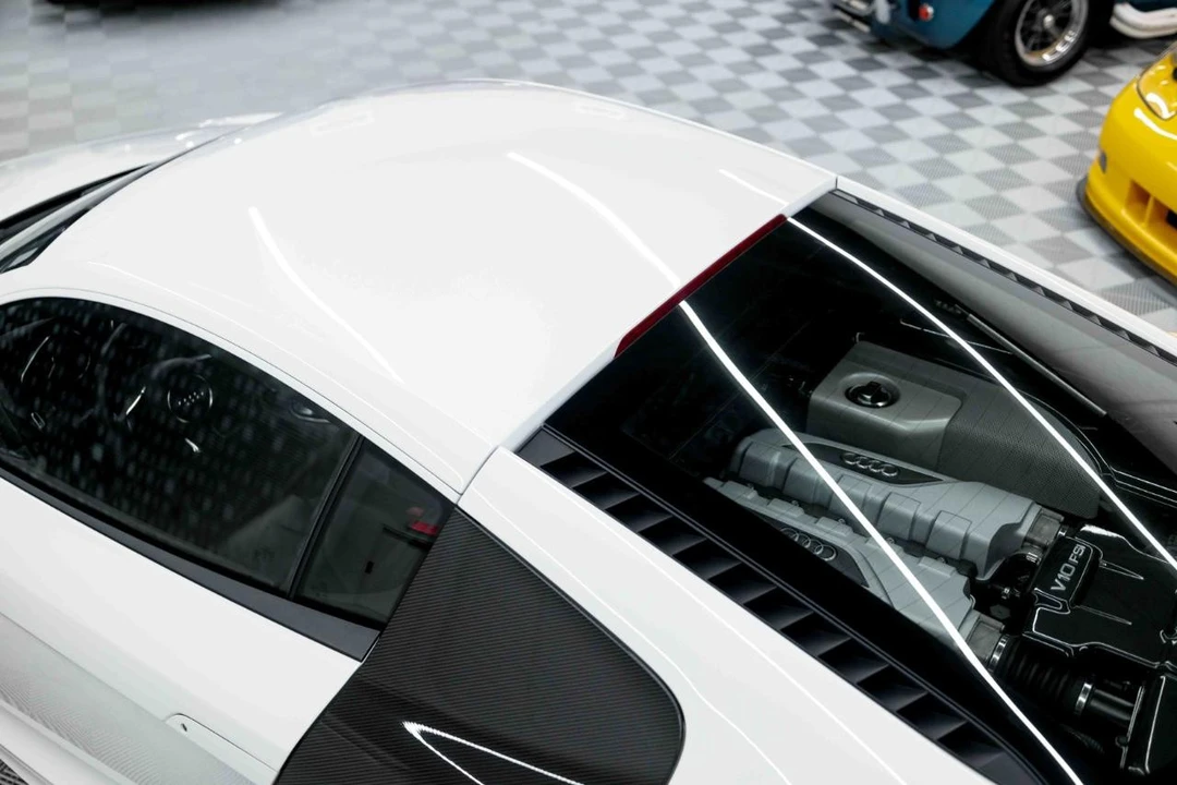 2014 Audi 42 R8 - Image 31 of 31