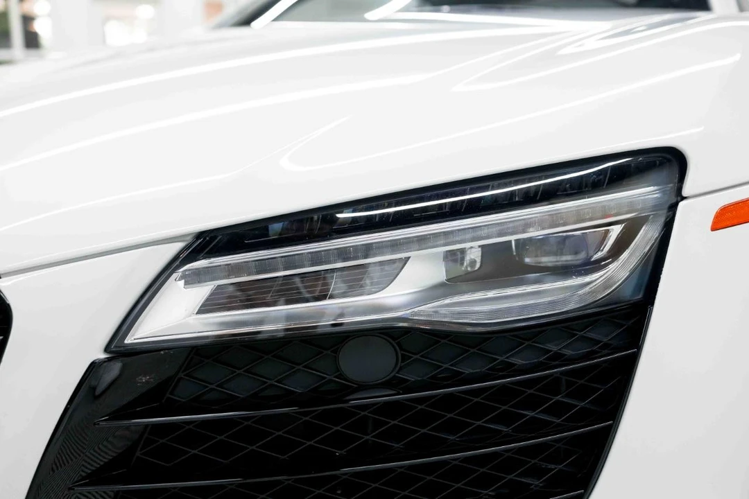 2014 Audi 42 R8 - Image 12 of 31