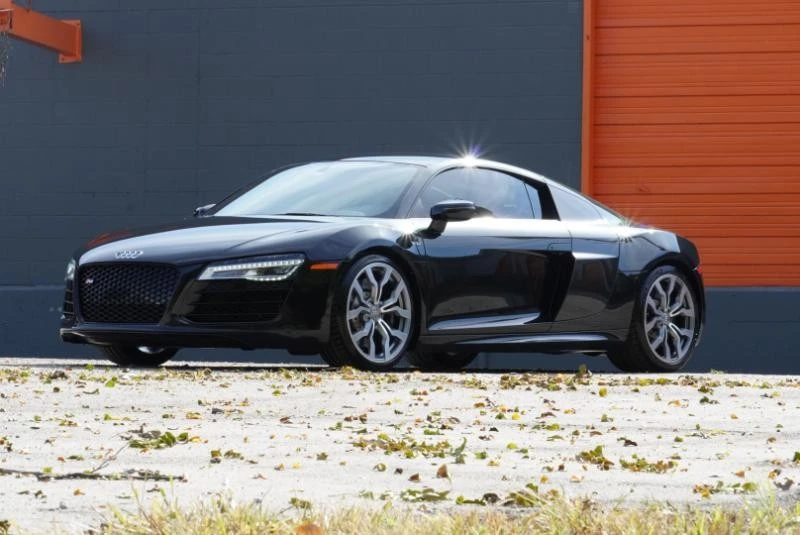2014 Audi 42 R8 - Image 2 of 21