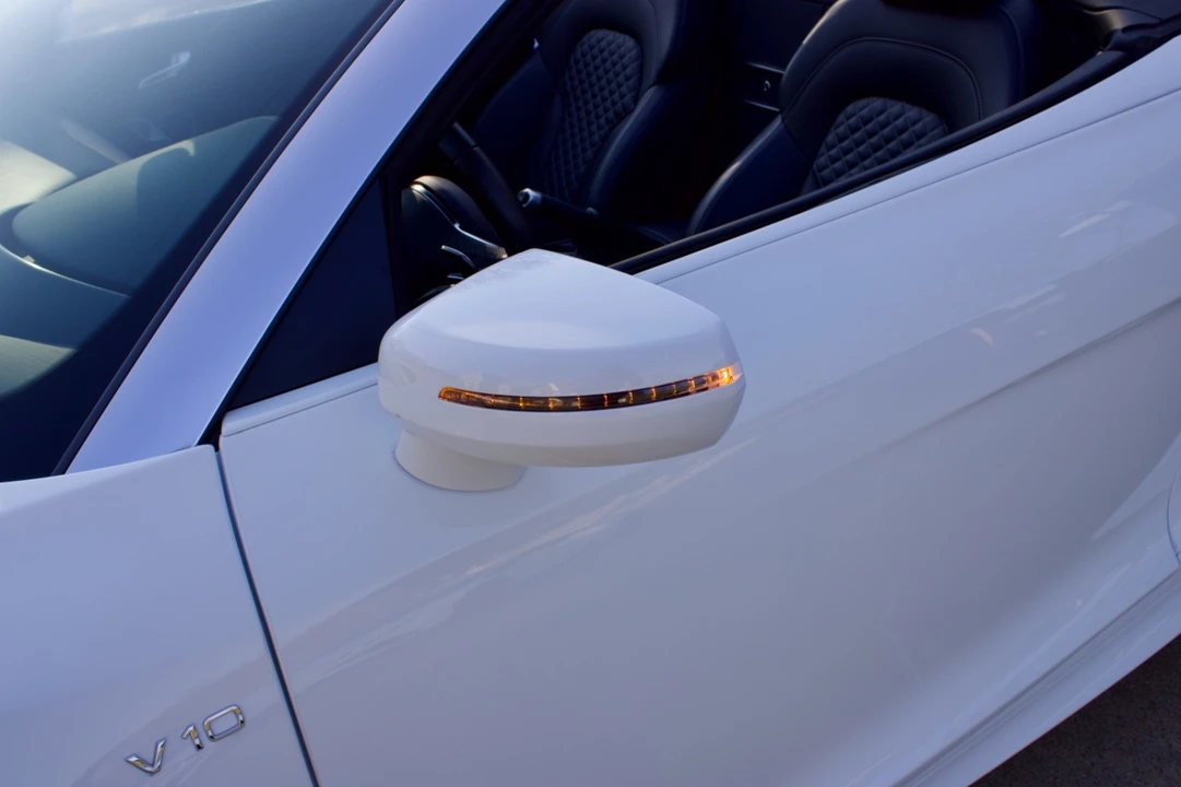 2014 Audi 42 R8 - Image 26 of 31