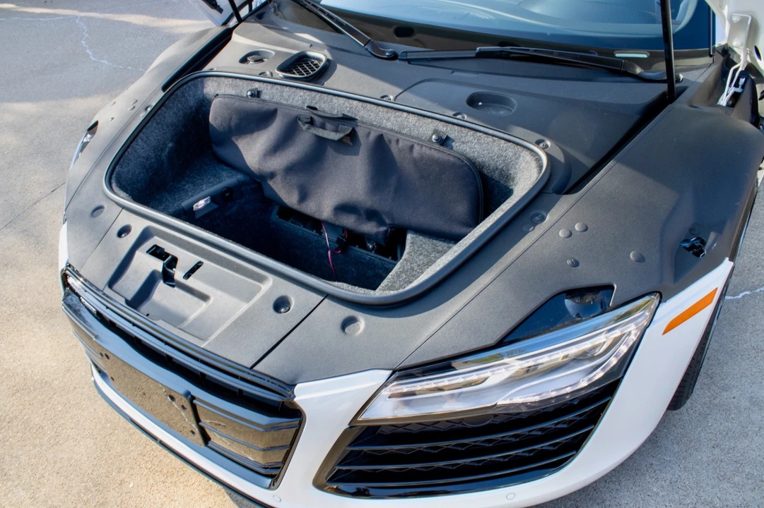 2014 Audi 42 R8 - Image 20 of 31