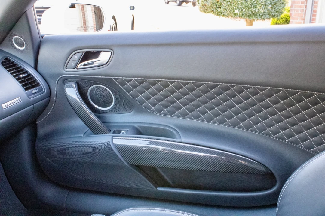 2014 Audi 42 R8 - Image 13 of 31